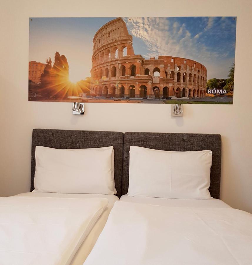 Matyas Panzio Bed & Breakfast Szeged Exterior photo